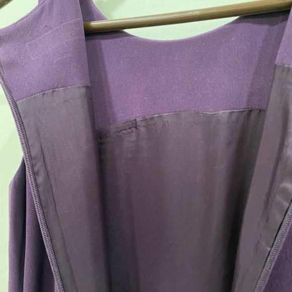 Minimalist Column Gown - Picture 11 of 13